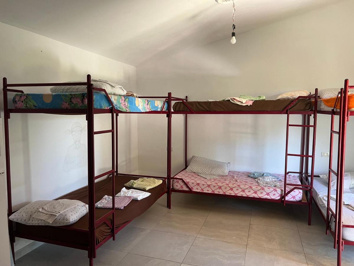 Elbasan Backpacker Hostel Exteriör bild