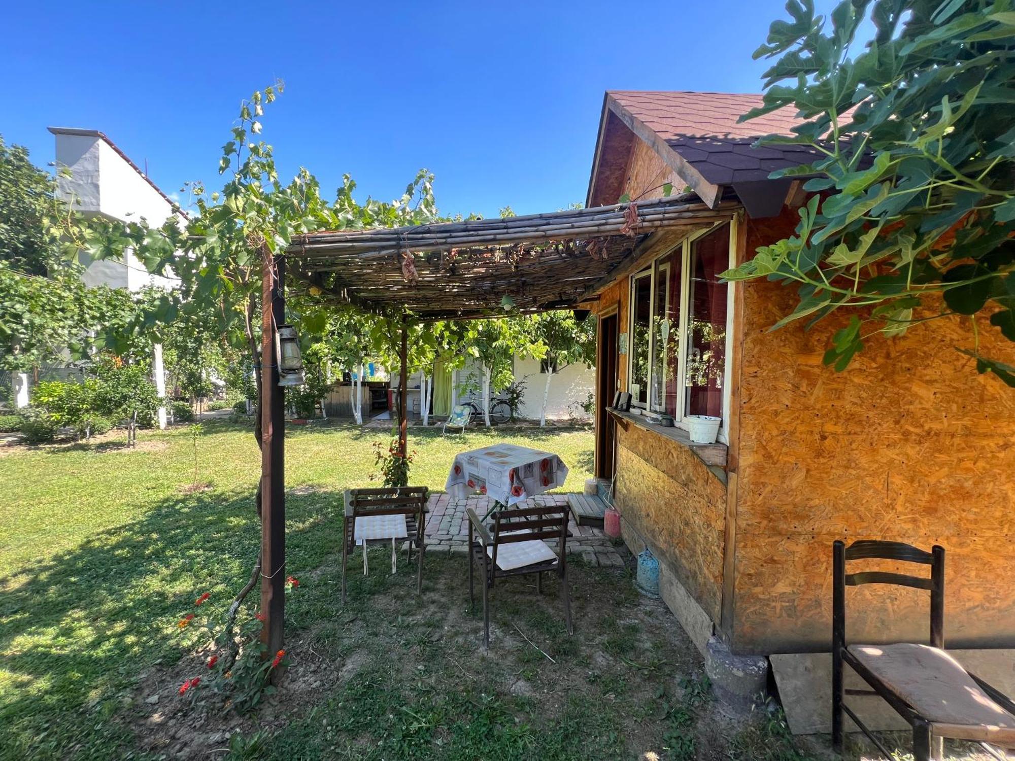 Elbasan Backpacker Hostel Exteriör bild