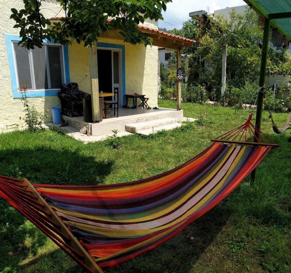 Elbasan Backpacker Hostel Exteriör bild